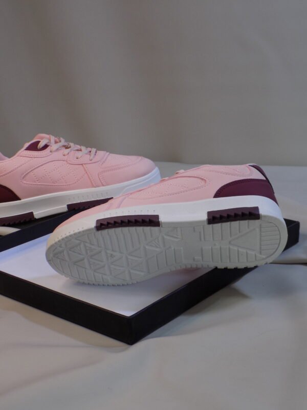 Kcharm Sneakers