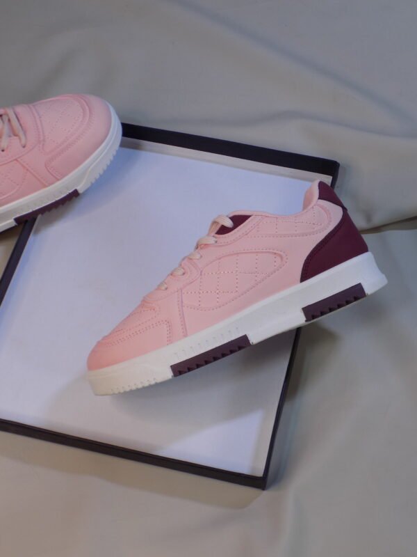 Kcharm Sneakers